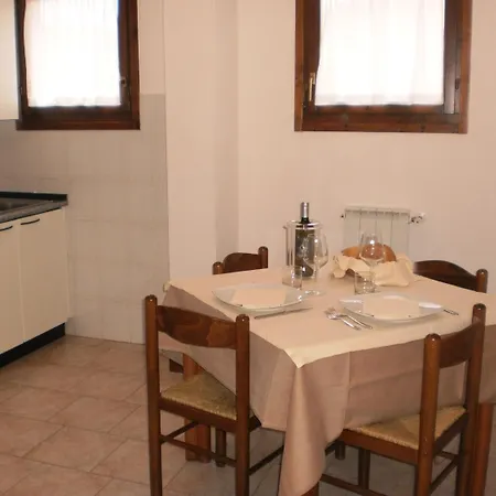 Rta乐科尔蒂公寓 3* 格罗塞托